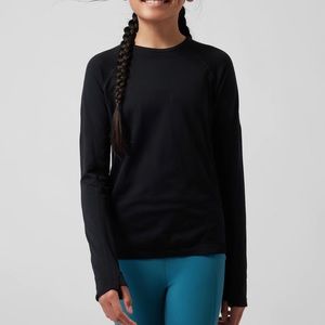 Athleta Girl, long sleeve tee, thumb holes! EUC